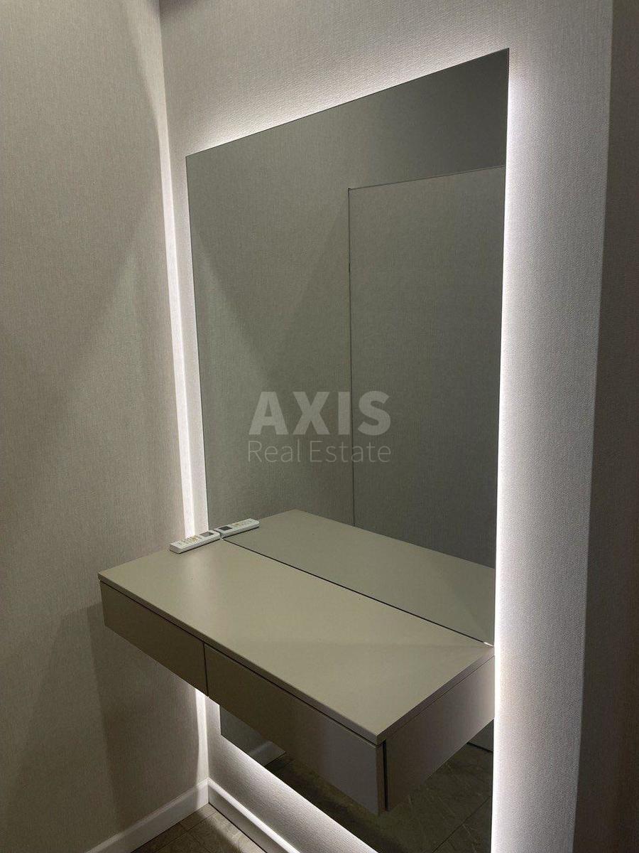 1k apartment vul. Dragomyrova Myhajla 4Б8