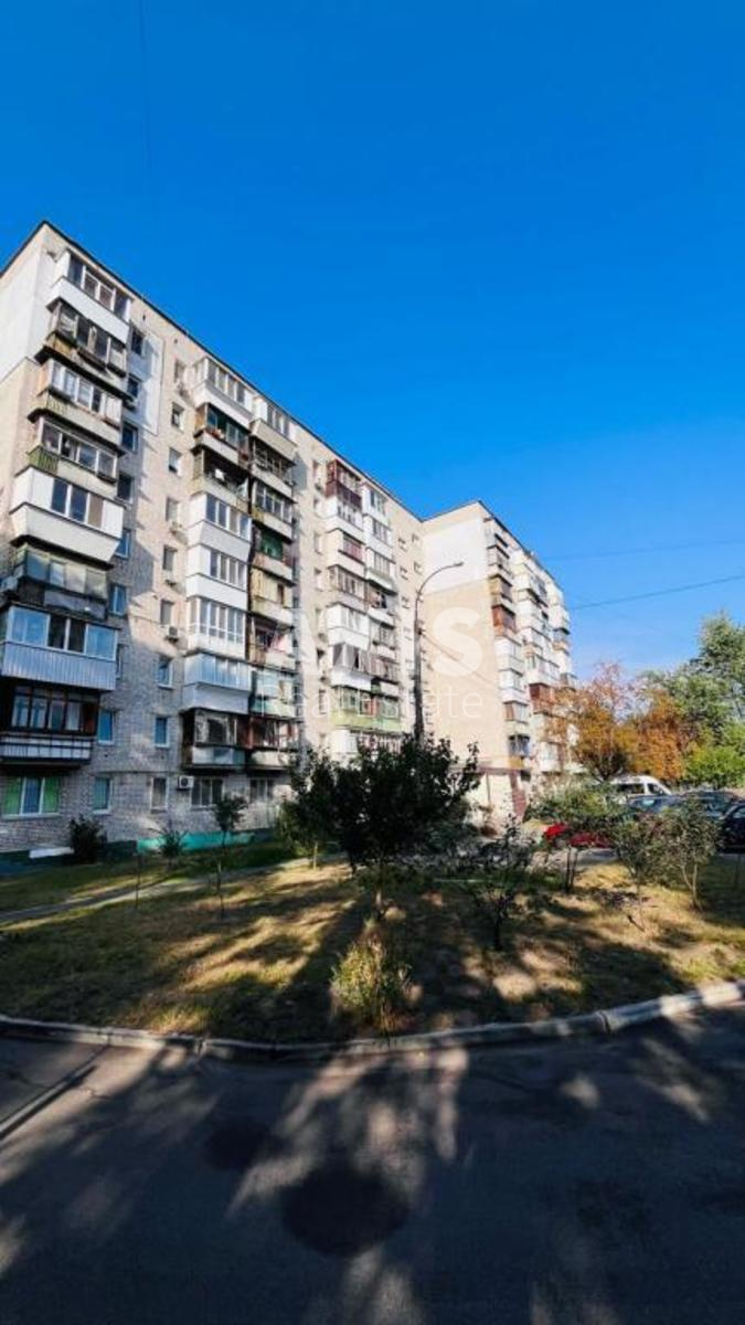 1к квартира вул. Алма-Атинська 64а5