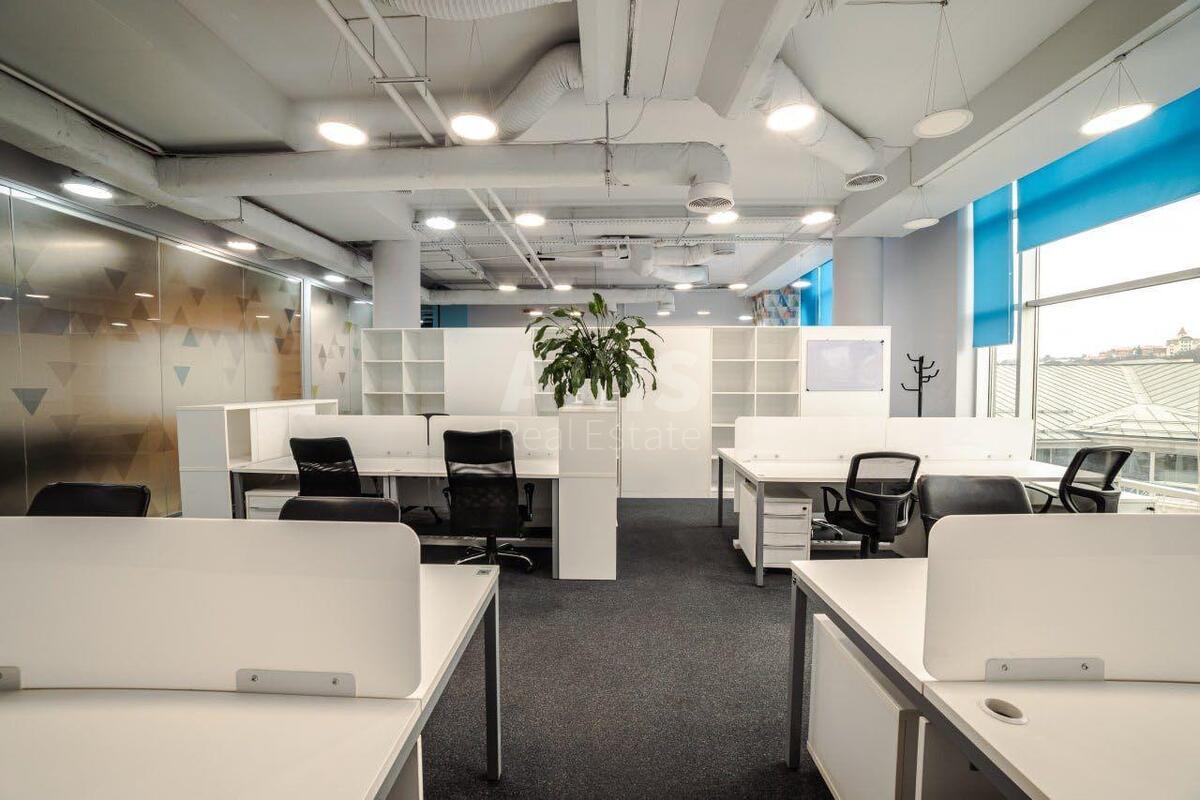 Office vul. Gajdara 58/10, 555m2570544