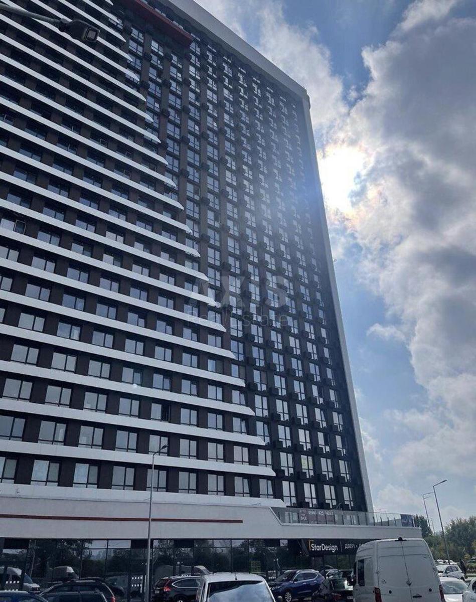 1k apartment vul. Revuc'kogo 40