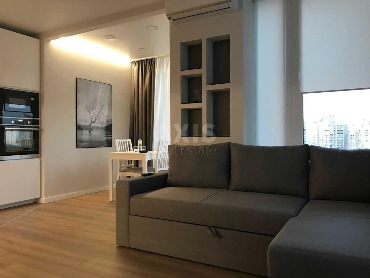2k apartment nab. Dniprovs'ka 181