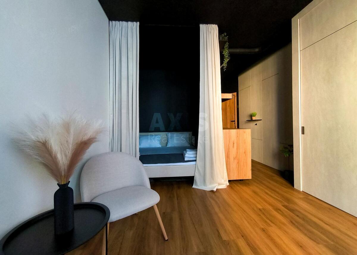 1к квартира ул. Ревуцкого 40В610696