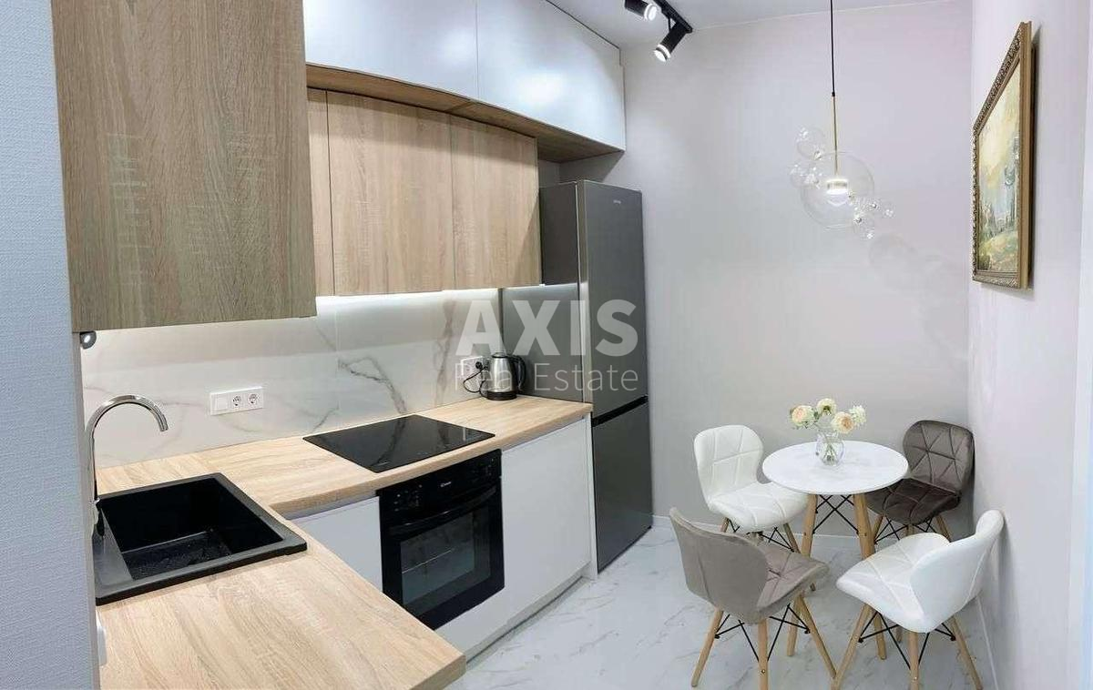 2к квартира ул. Михаила Максимовича 26Г270700