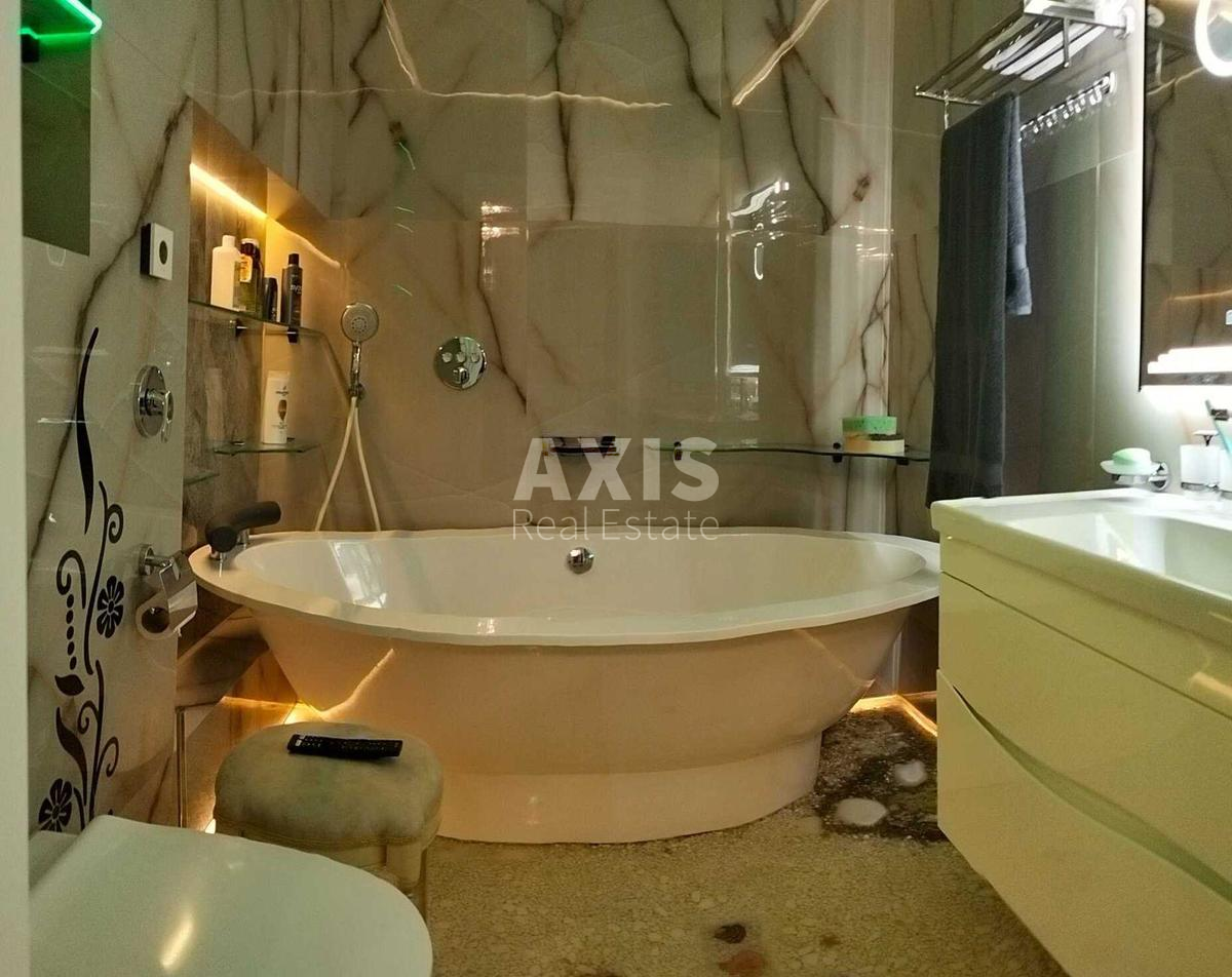 2k apartment vul. Novopol'ova 29
