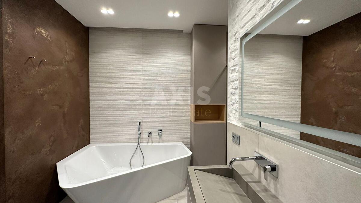 4k apartment vul. Saperne Pole 36