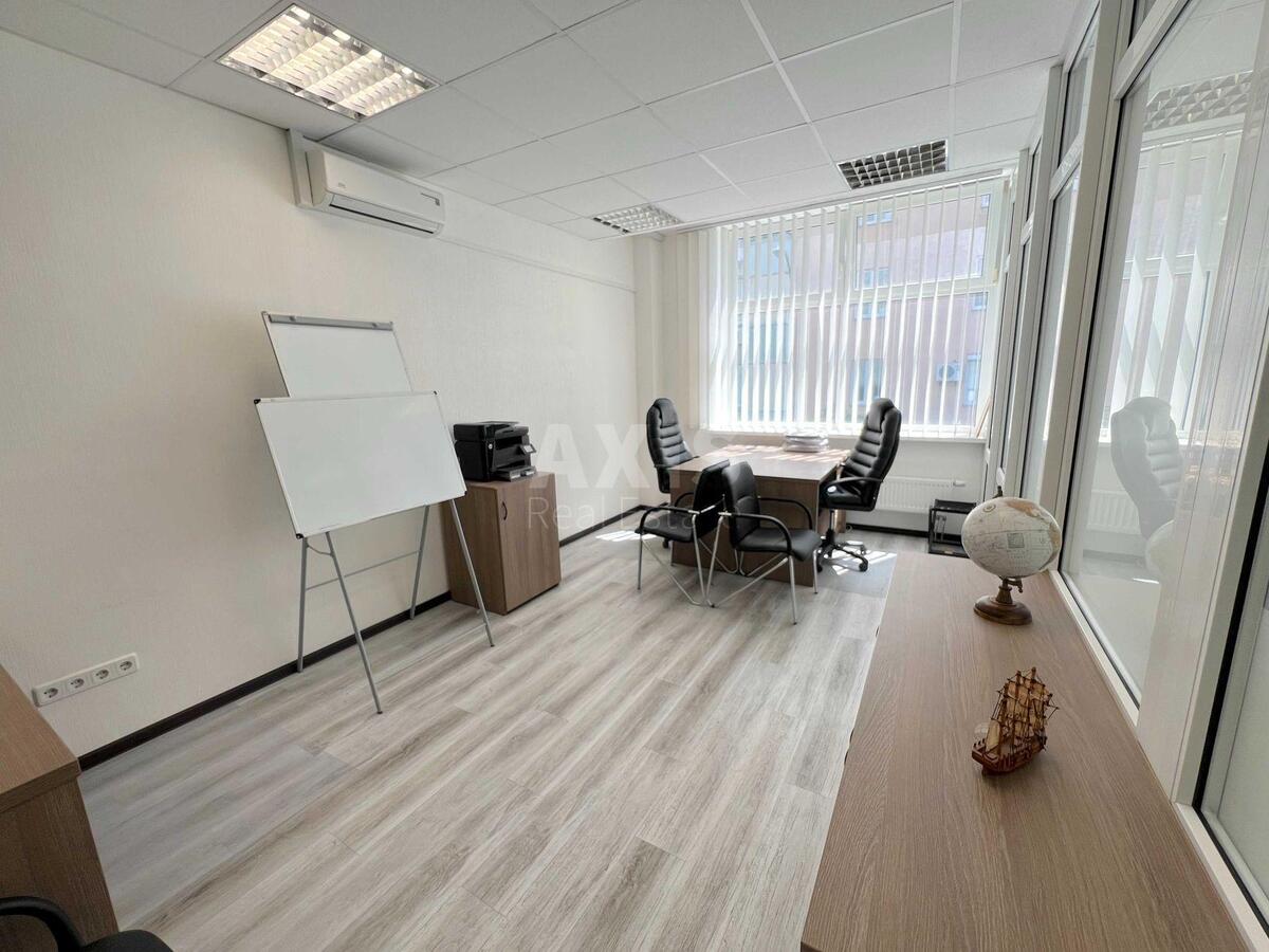 Office vul. Okipnoi' Rai'sy 4Б, 84m2572301