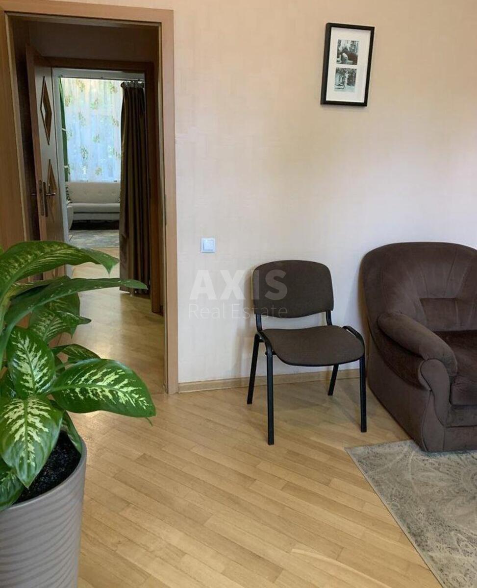 Office vul. Bogomol'cja Akademika 7/14, 53m2573944