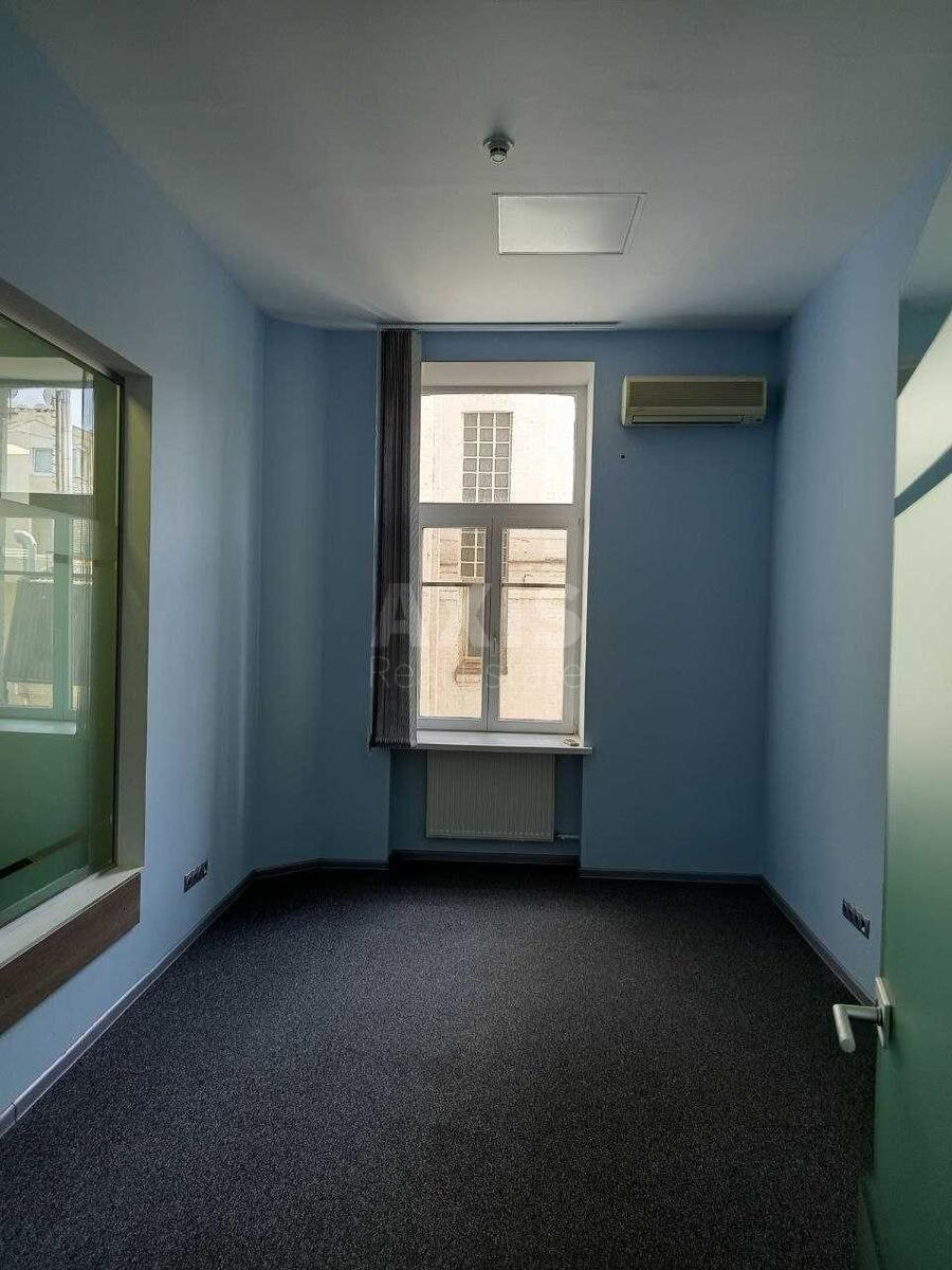 Office prov. Muzejnyj 4, 275m2574345