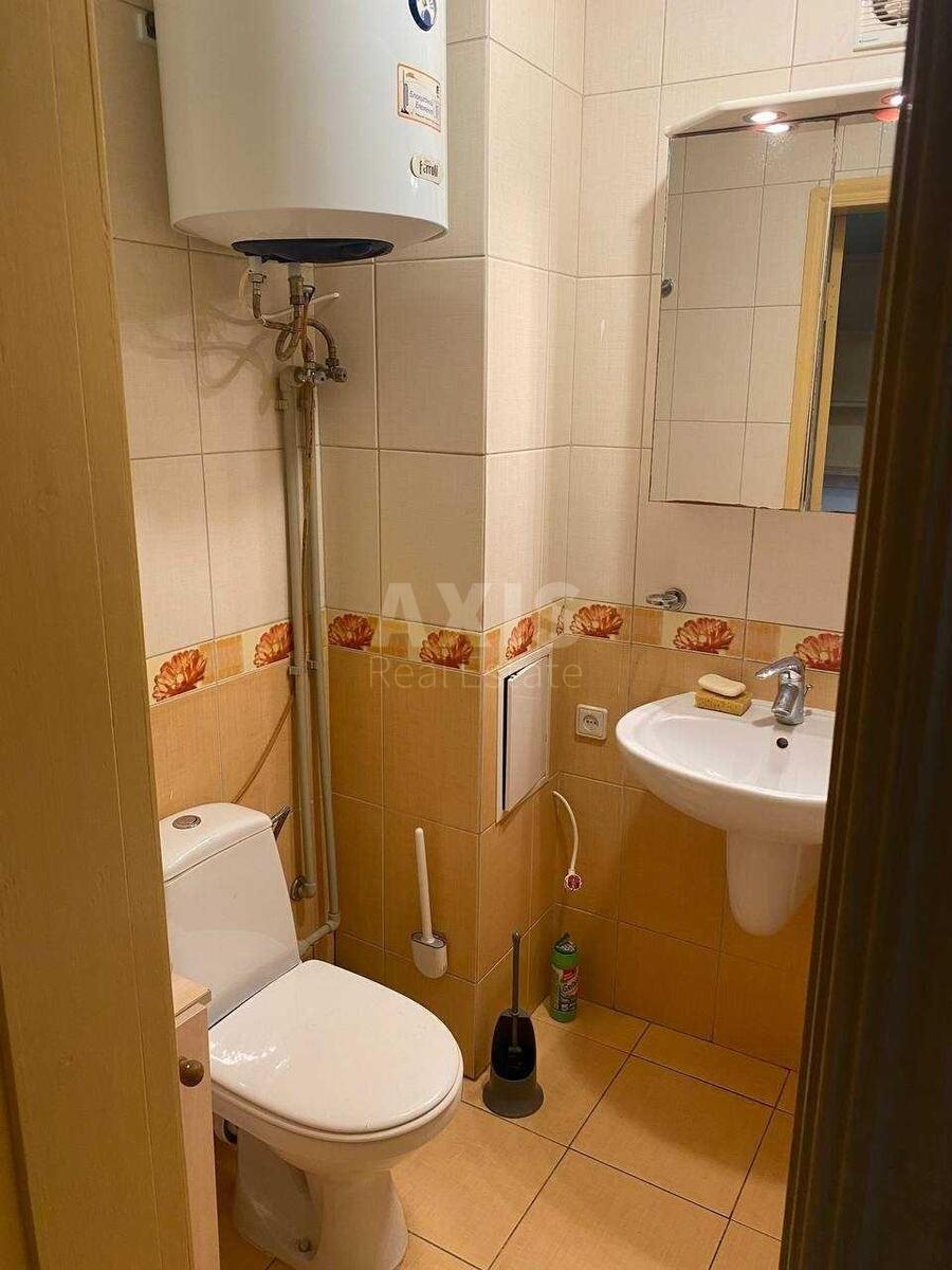 2k apartment vul. Parkovo-Syrec'ka 196