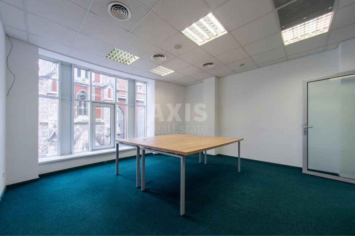 Office vul. Zhyljans'ka 110, 500m23