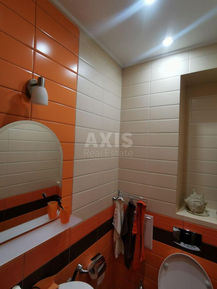 3k apartment vul. Knjazhyj Zaton 214