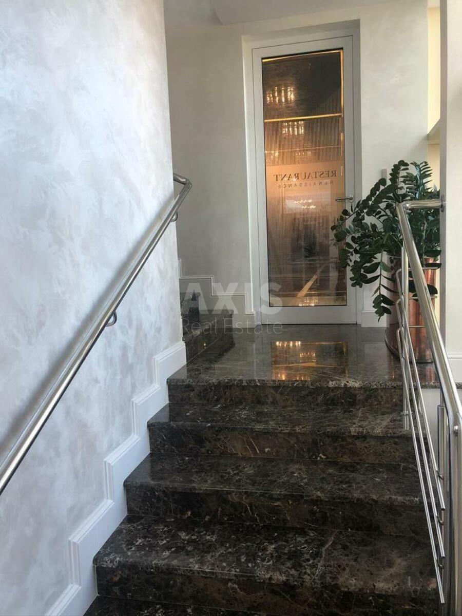 Office vul. Novoselyc'ka 10, 172m28