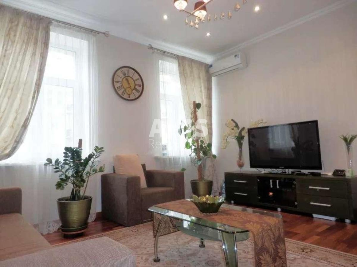 2k apartment vul. Antonovycha 251