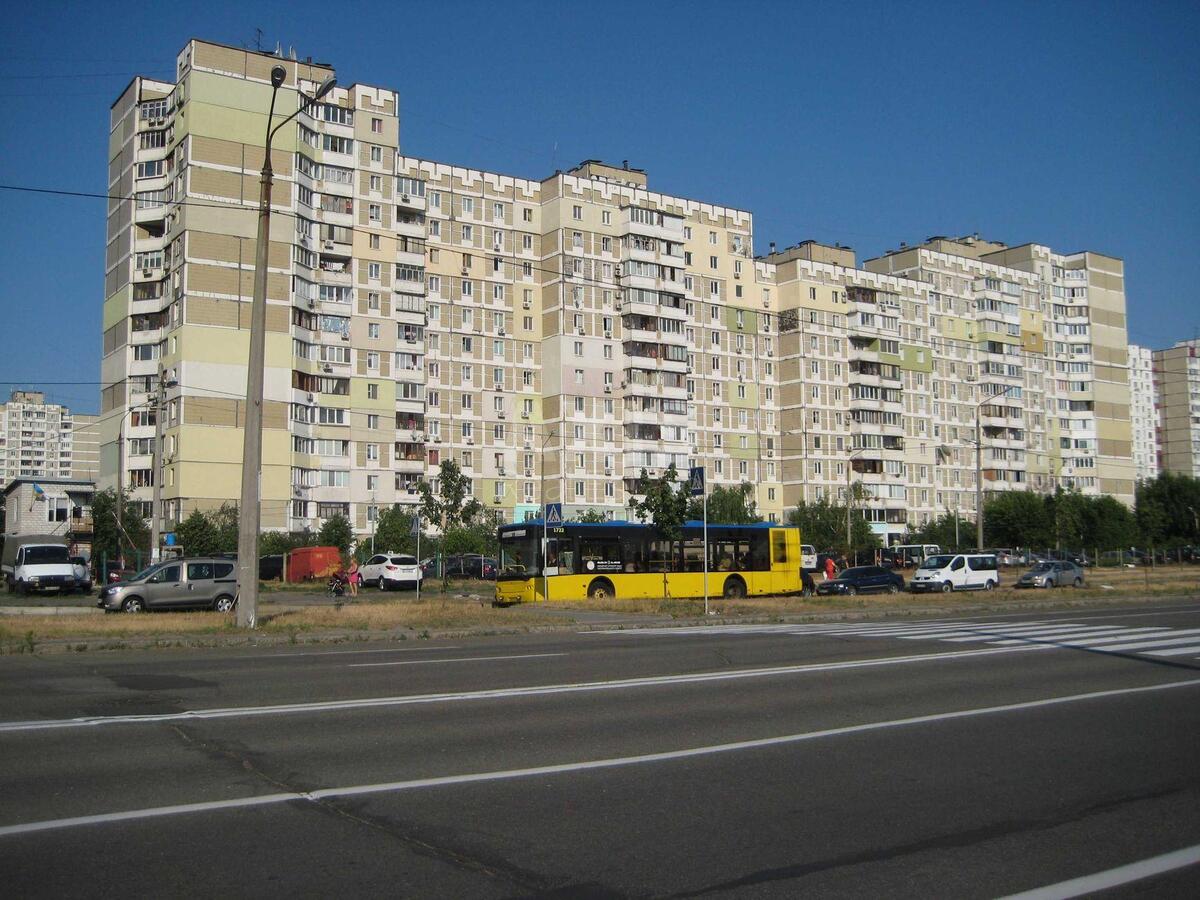 4к квартира ул. Ревуцкого 1311