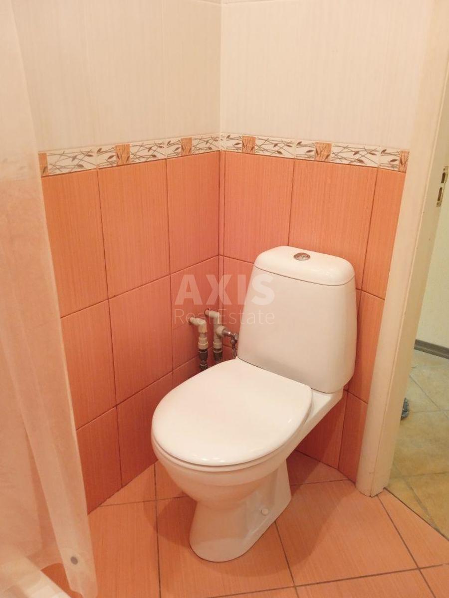 1k apartment vul. Pyrogovs'kogo Oleksandra 46