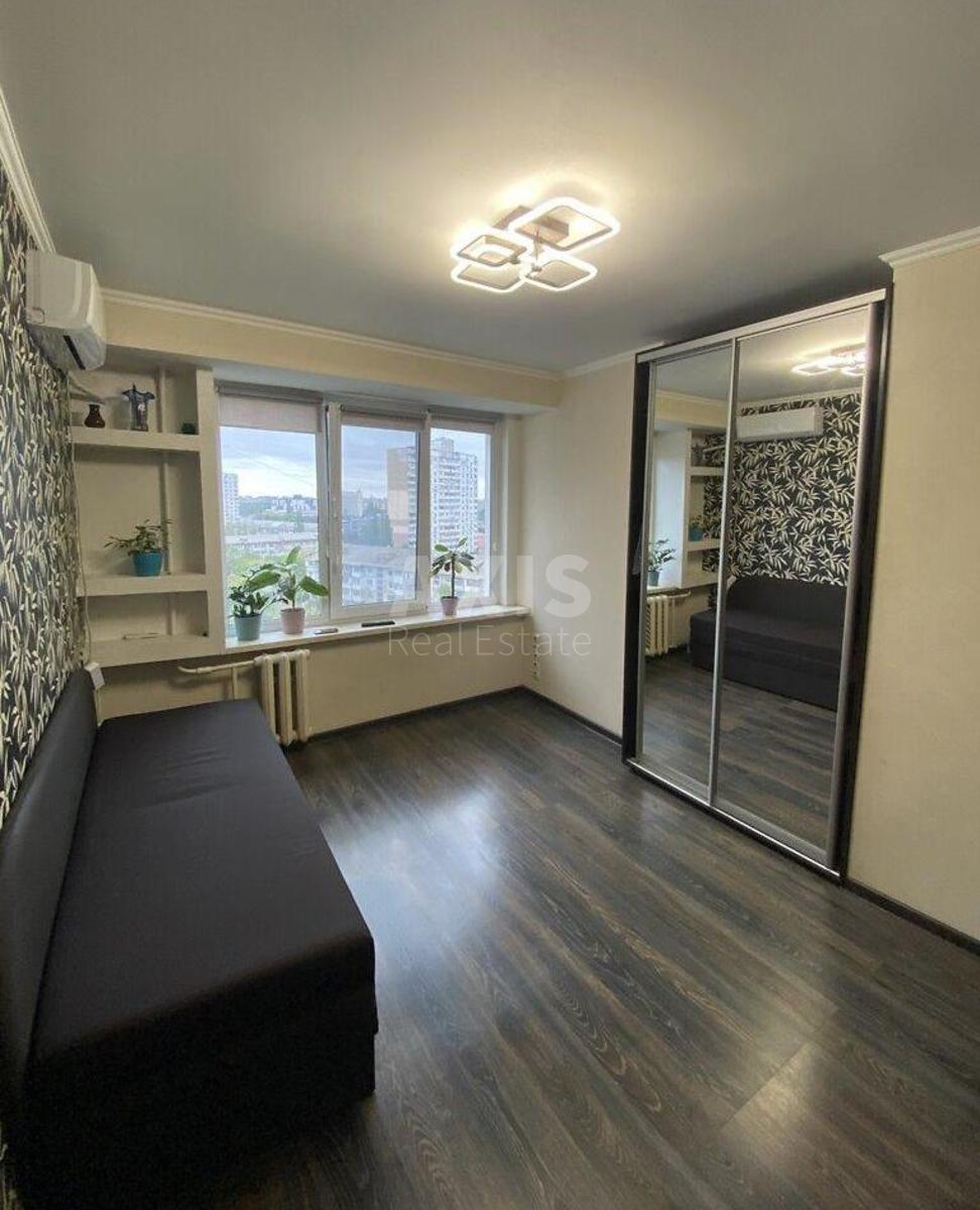 2k apartment vul. Myropil's'ka 15Б5