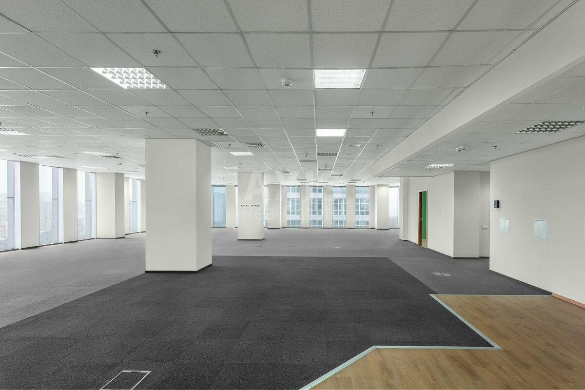 Office vul. Amosova Mykoly 12, 390m2