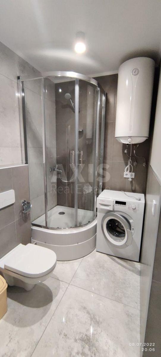 2k apartment vul. Pidvysoc'kogo Profesora 4В3