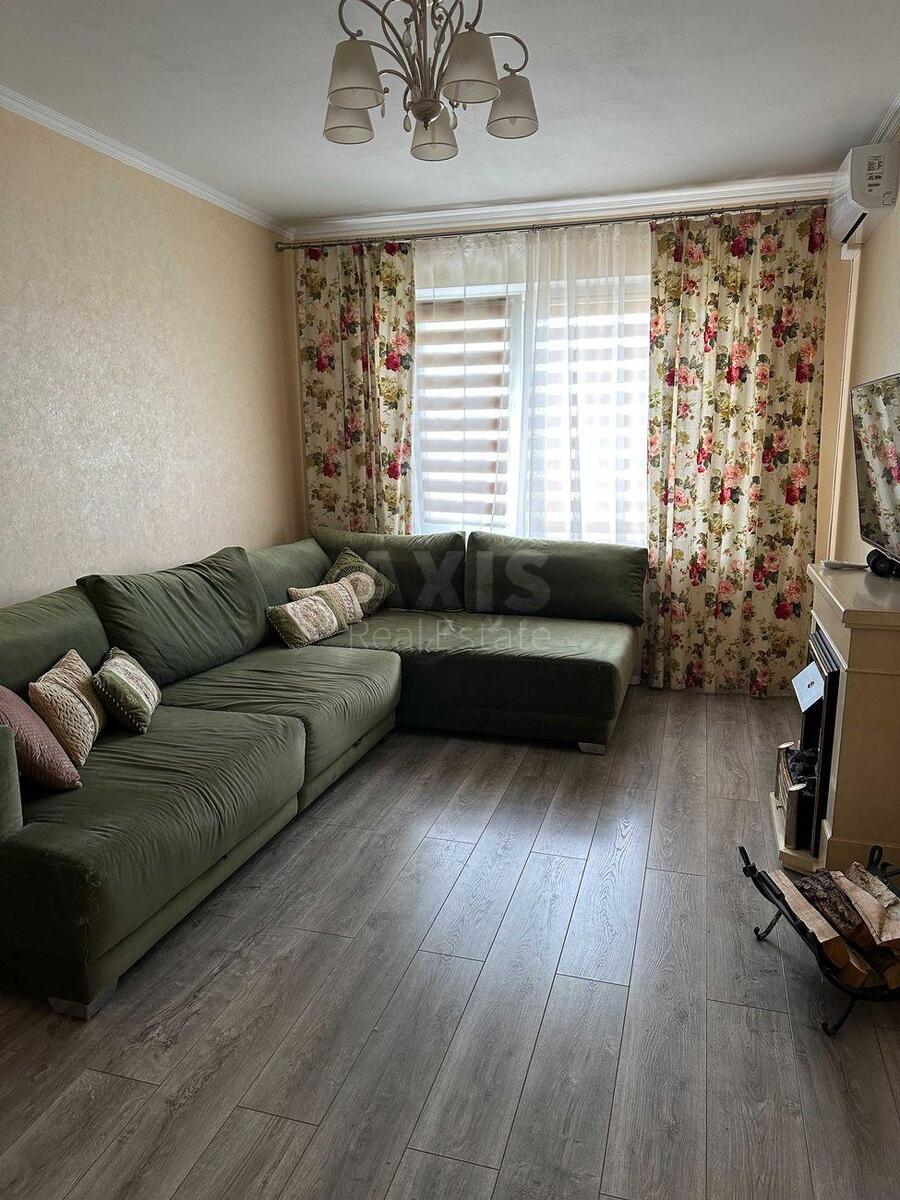 2k apartment vul. Petra Kalnyshevs'kogo 144