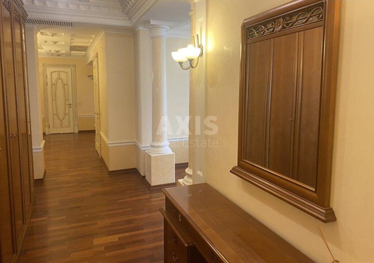 3k apartment vul. Vyshgorods'ka 45/27