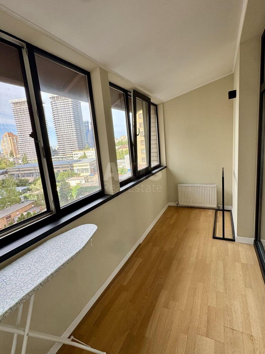 3к квартира ул. Евгения Коновальца 32Б596908