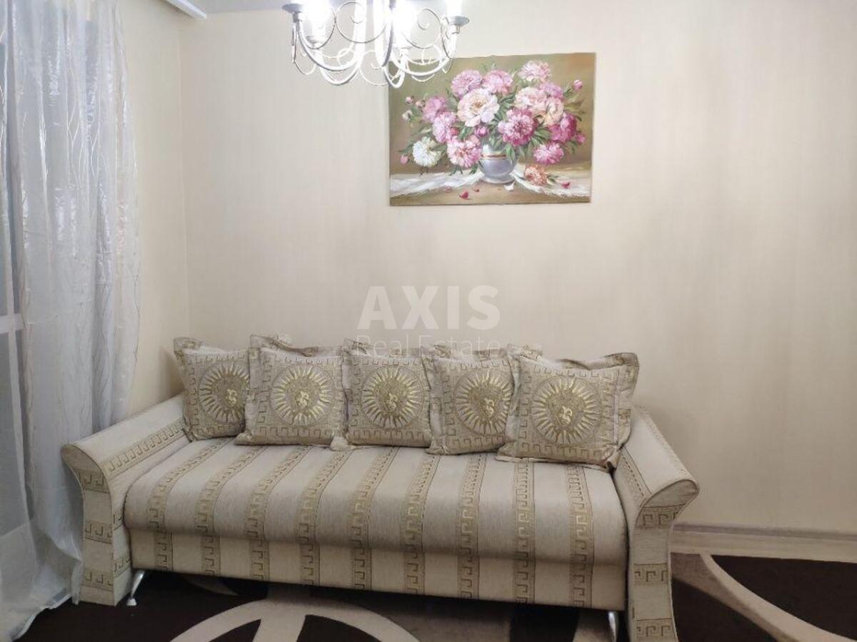1k apartment vul. Radystiv 321