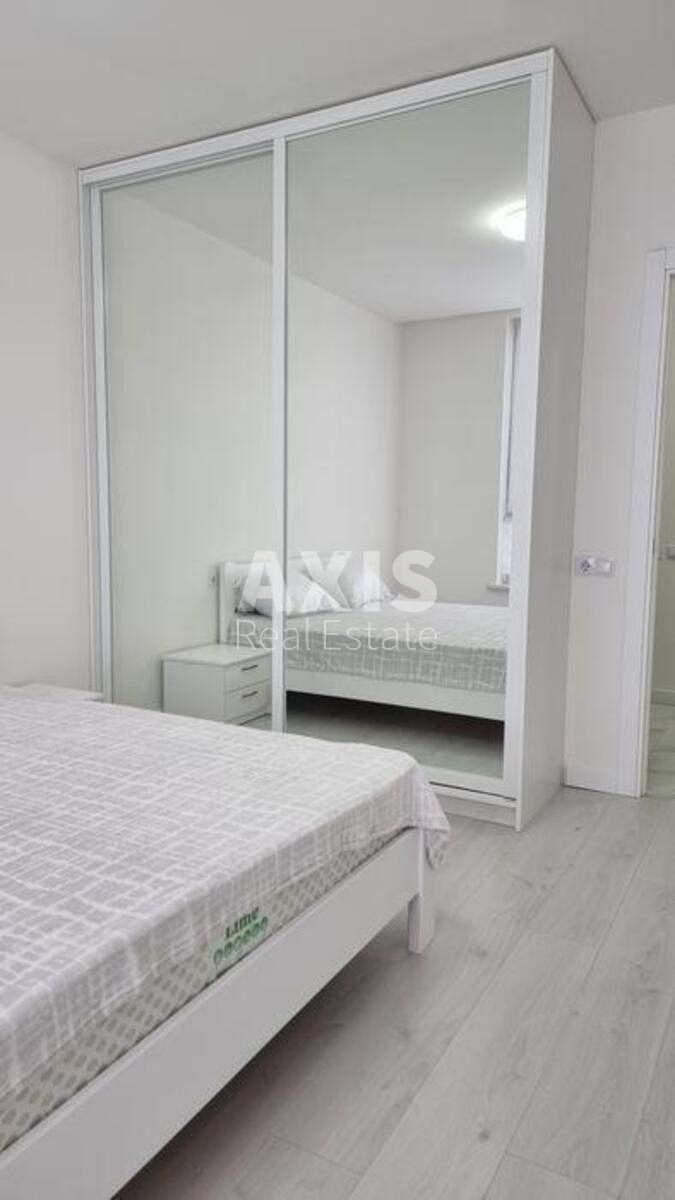 2k apartment vul. Glybochyc'ka 736