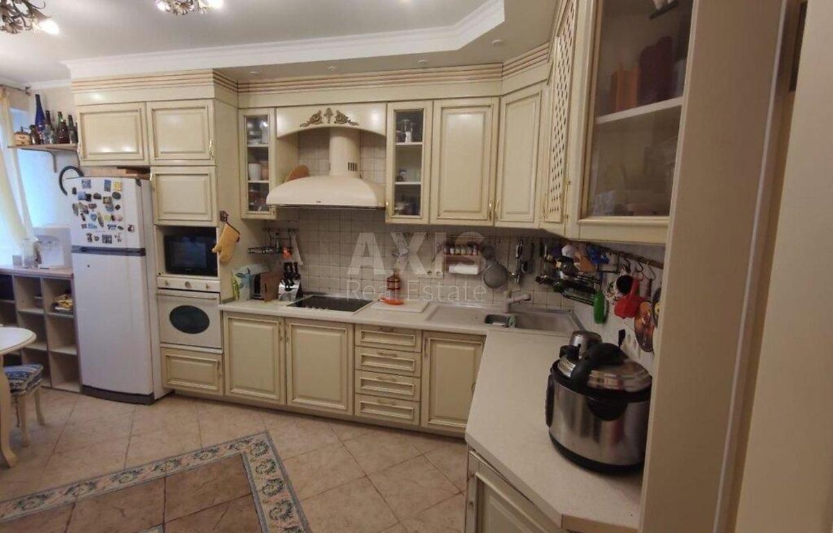 4к квартира ул. Ахматовой Анны 13Д0