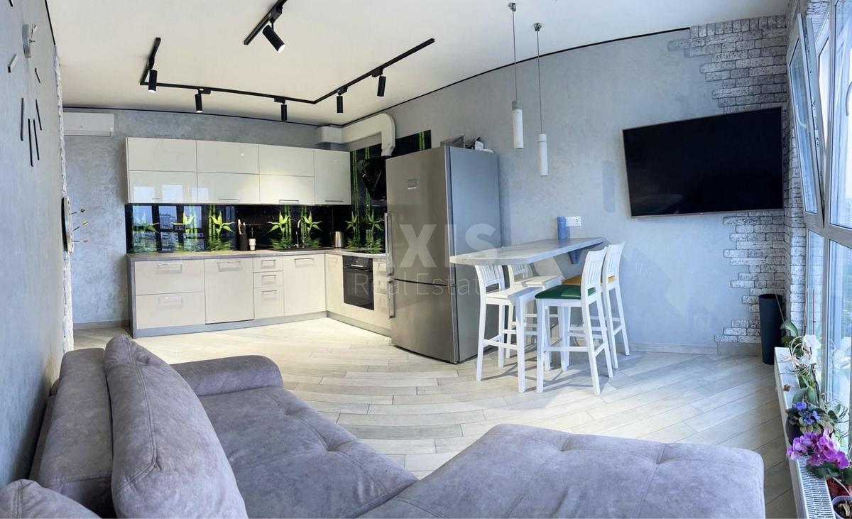 3k apartment vul. Revuc'kogo 48