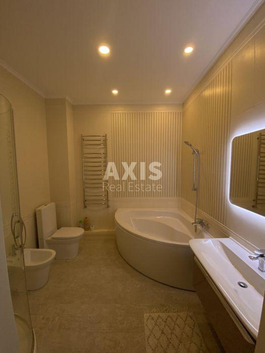 3k apartment vul. Preobrazhens'ka 8Б5