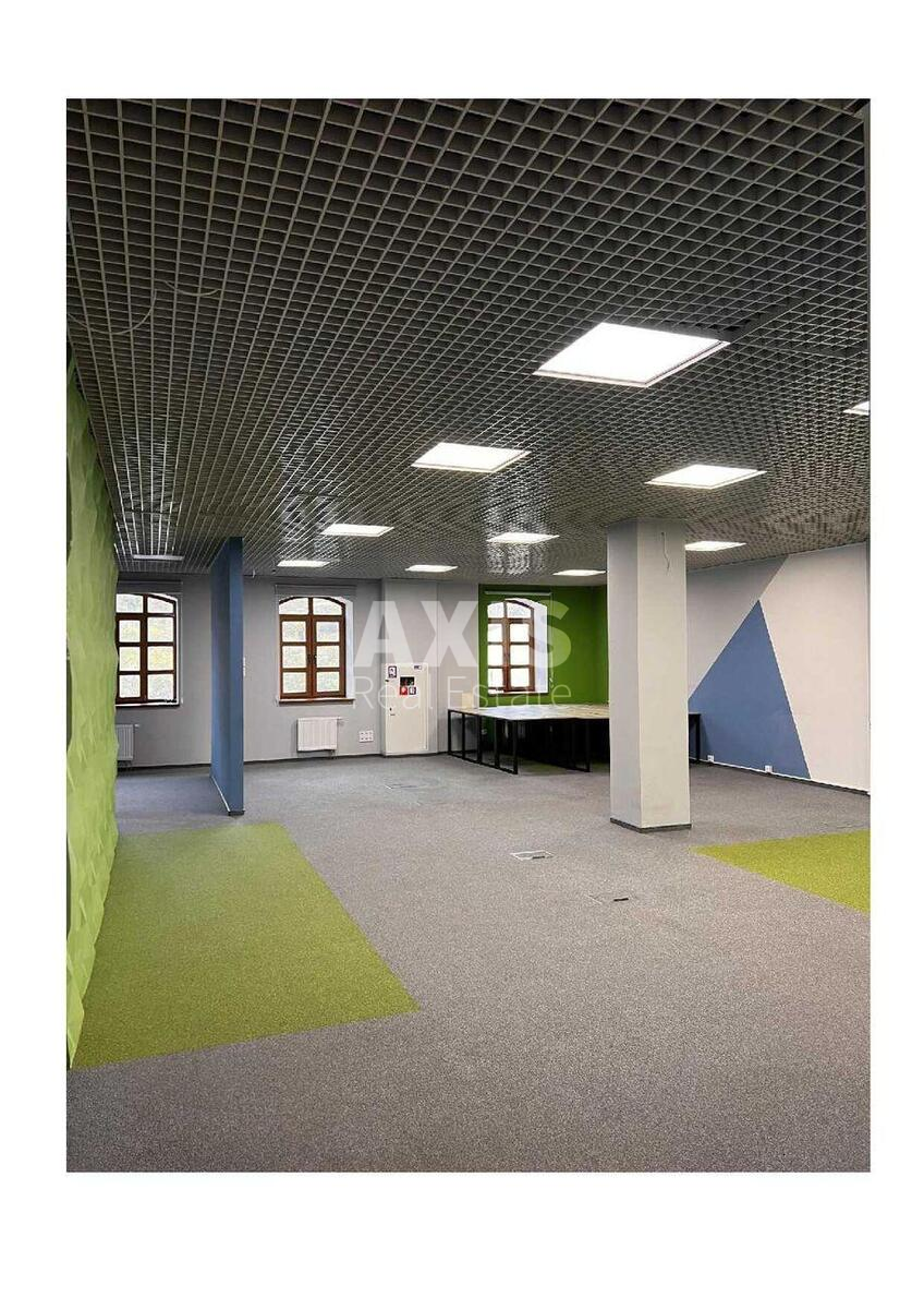 Office vul. Jaroslavs'ka 1/3, 380m2