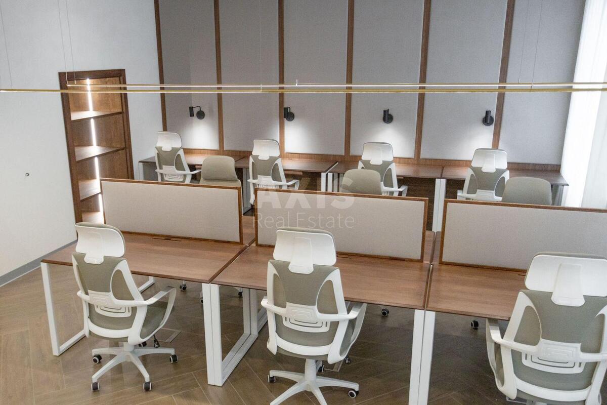 Office vul. Bul'varno-Kudrjavs'ka 51, 125m21
