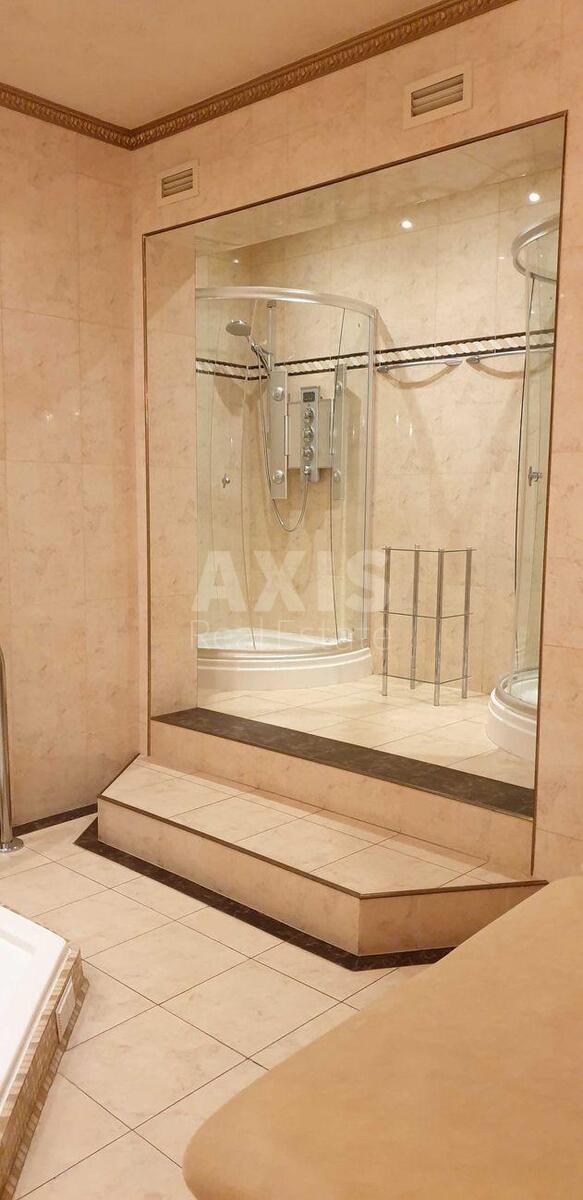 Trade object vul. Grushevs'kogo Myhajla 28/2, 70m25