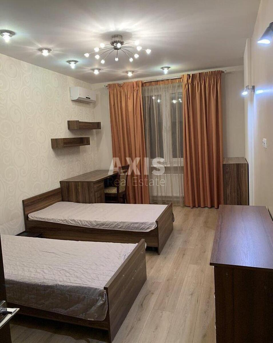 3k apartment vul. Dmytrivs'ka 753