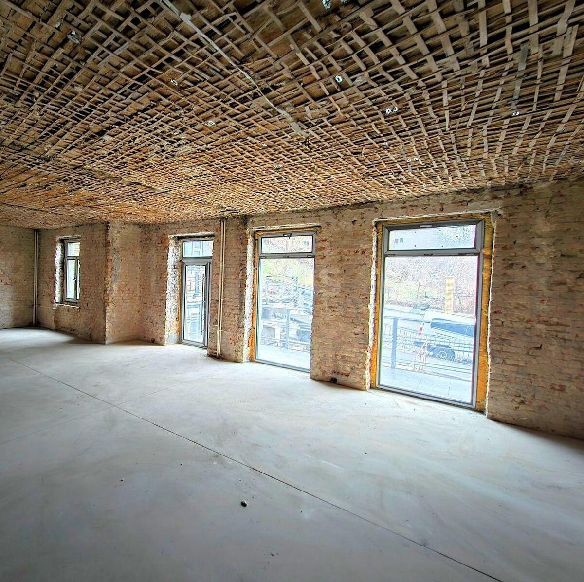 Trade object vul. Shovkovychna 38, 110m20