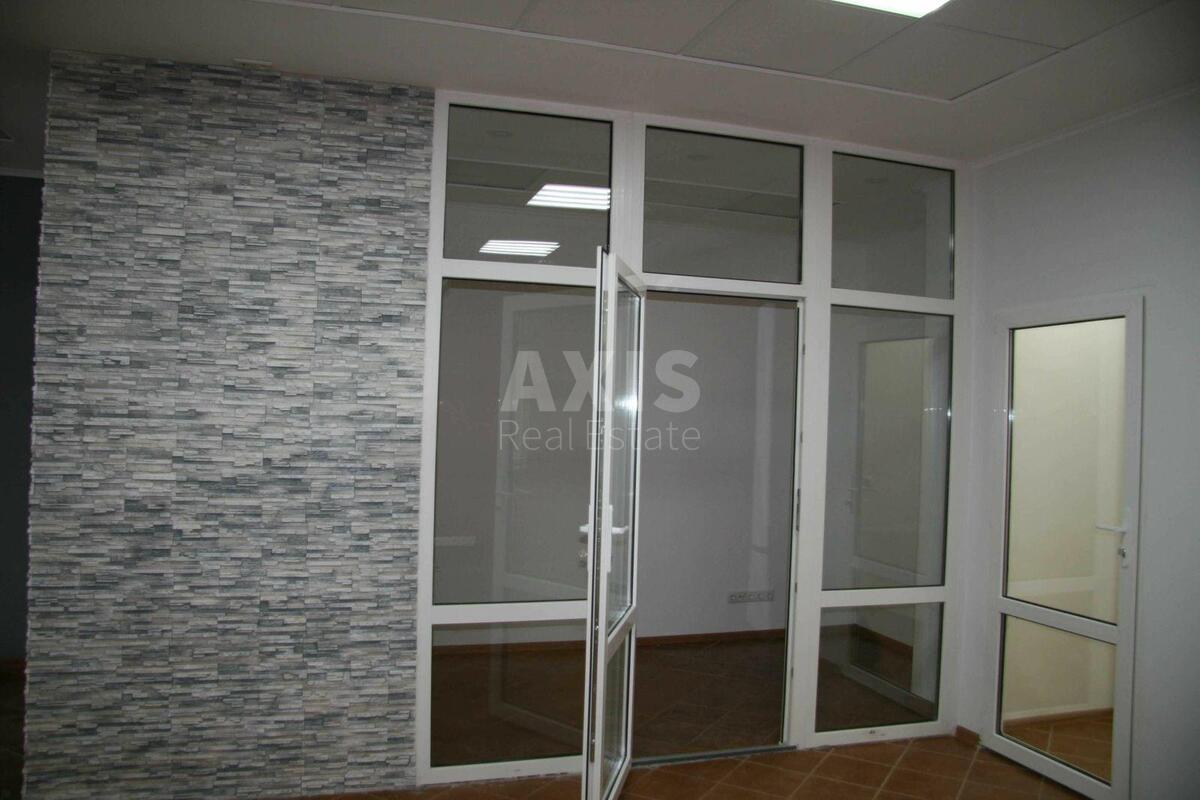 Office vul. Moldavs'ka 2, 101m20