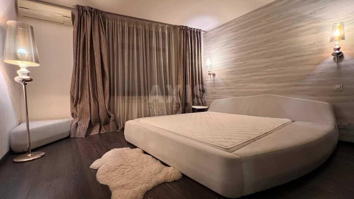 1к квартира ул. Ушакова Николая 1В610946