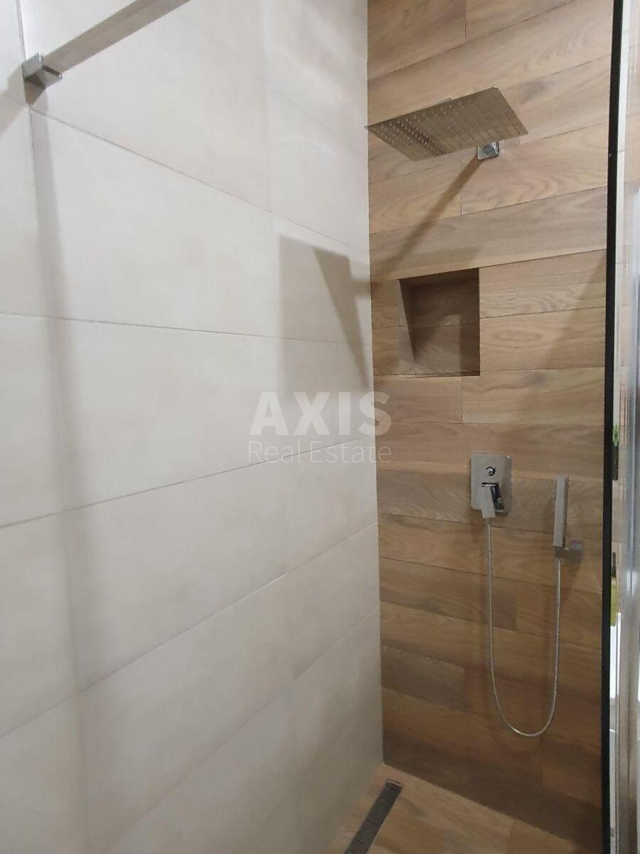 1k apartment vul. Bul'varno-Kudrjavs'ka 15А6