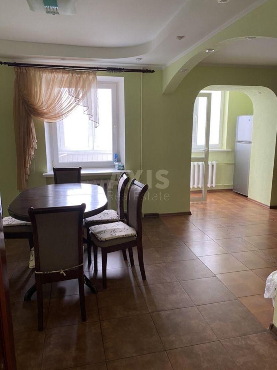 3k apartment vul. Obolons'ka naberezhna 126