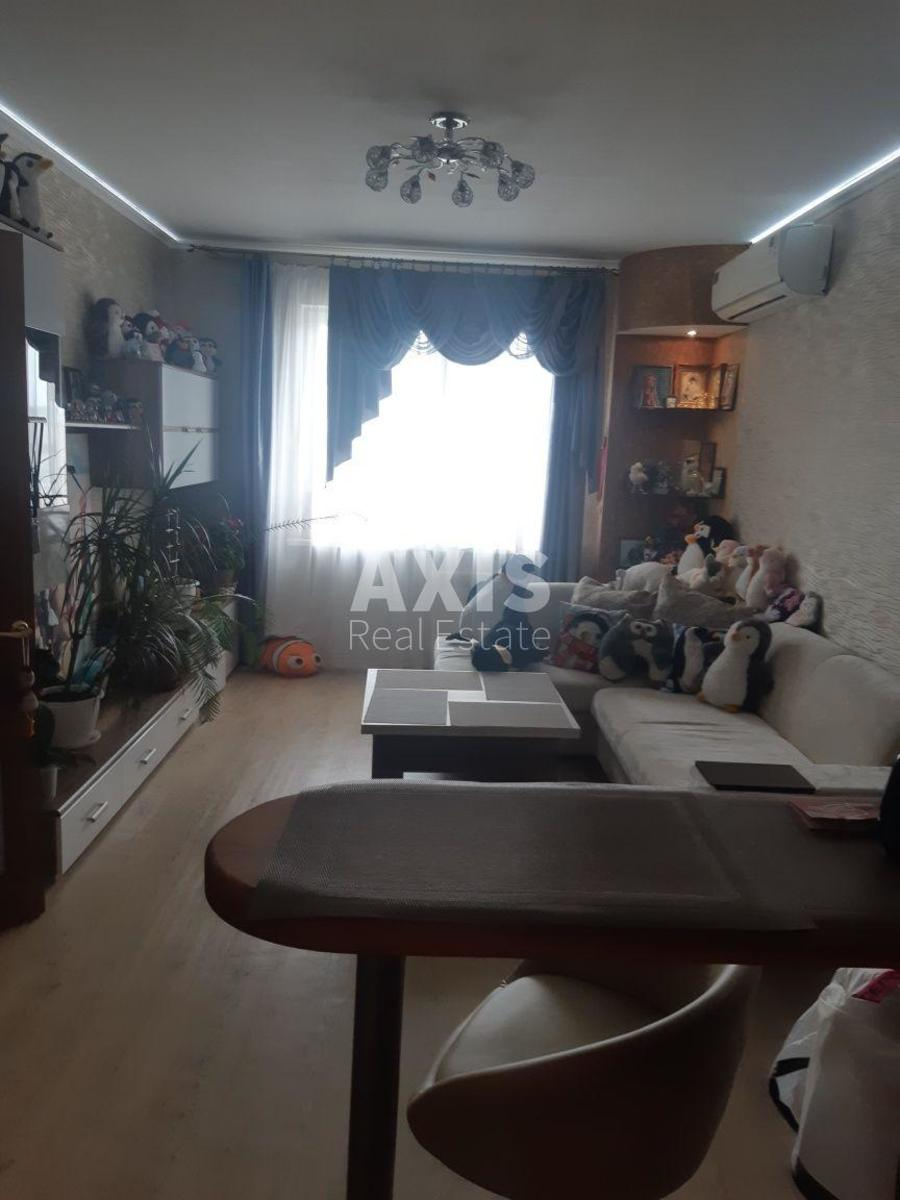 2k apartment vul. Krakivs'ka 13А1