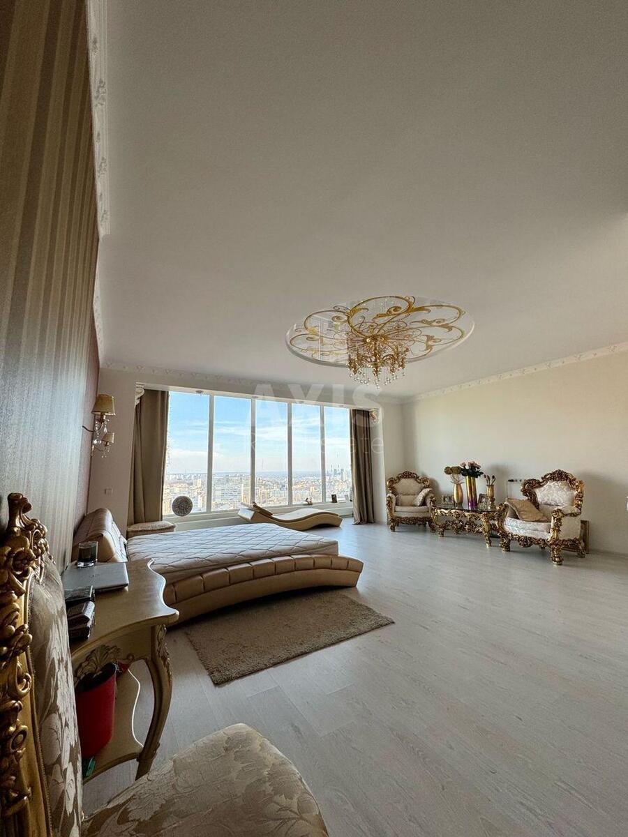 4k apartment vul. Jevgena Konoval'cja 44А571902