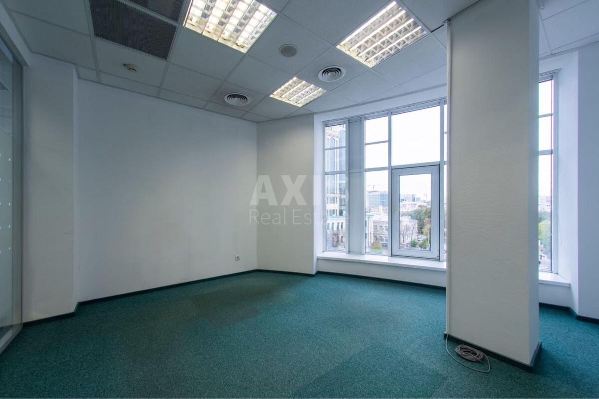 Office vul. Zhyljans'ka 110, 500m24