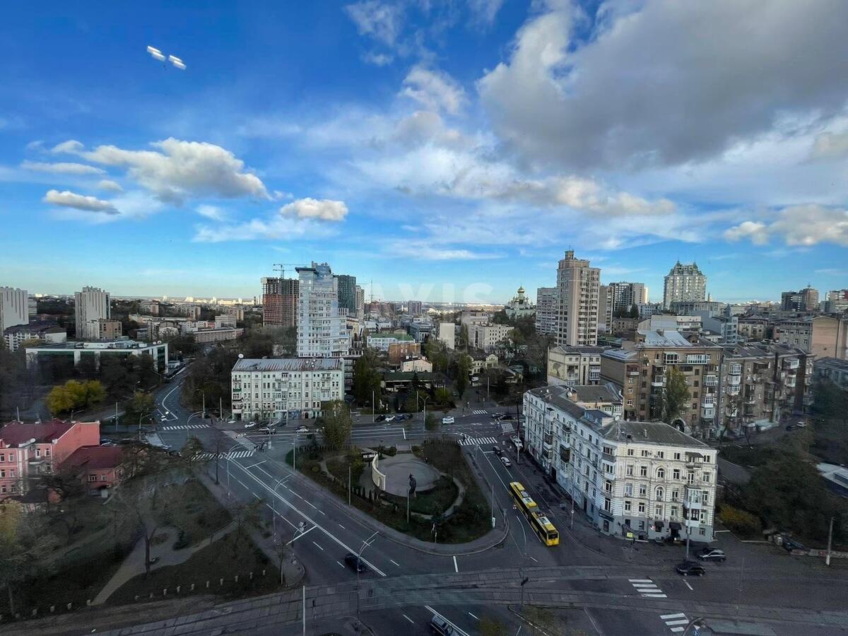 4k apartment vul. Chornovola V'jacheslava 25782516