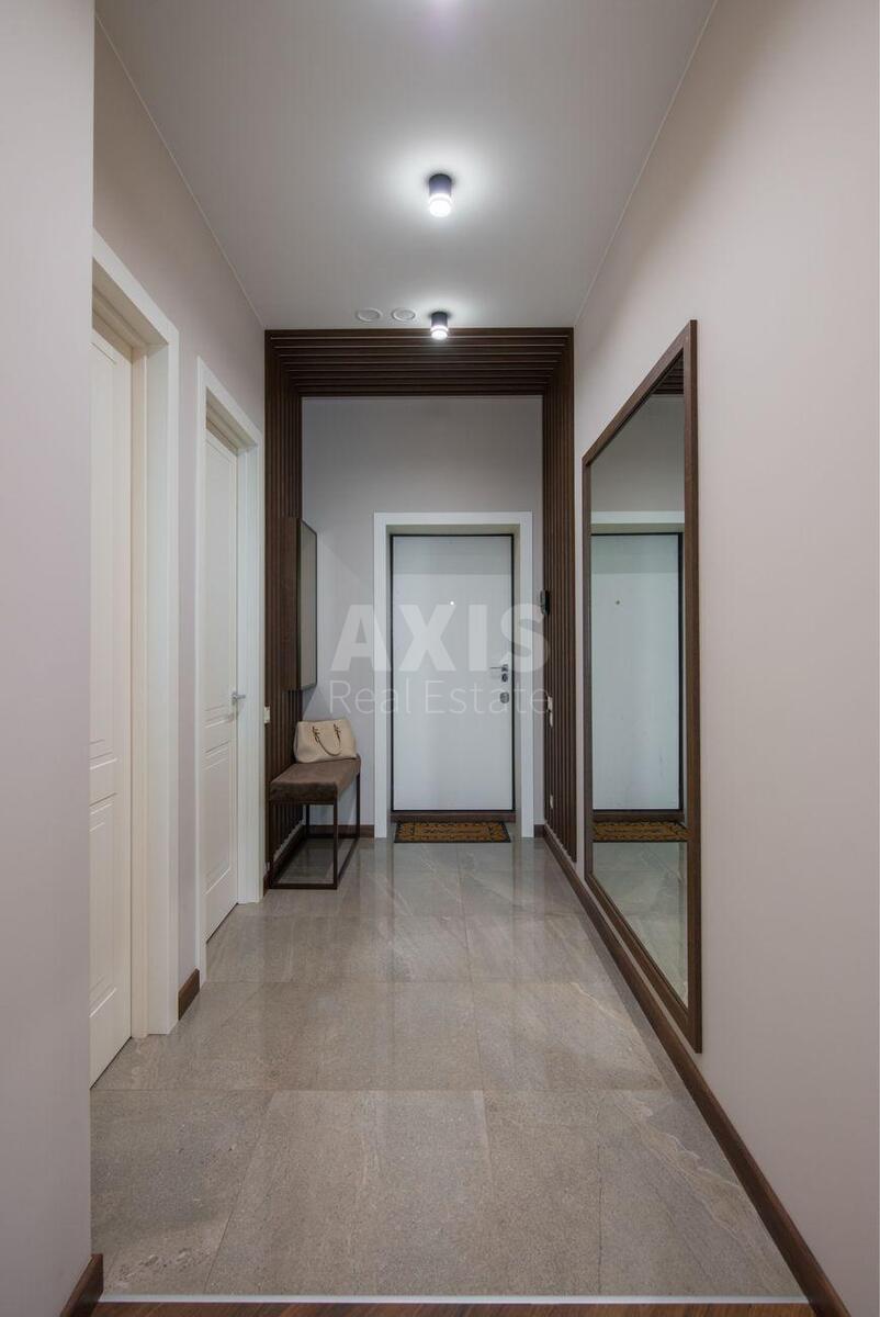 3k apartment vul. Dragomyrova Myhajla 1115