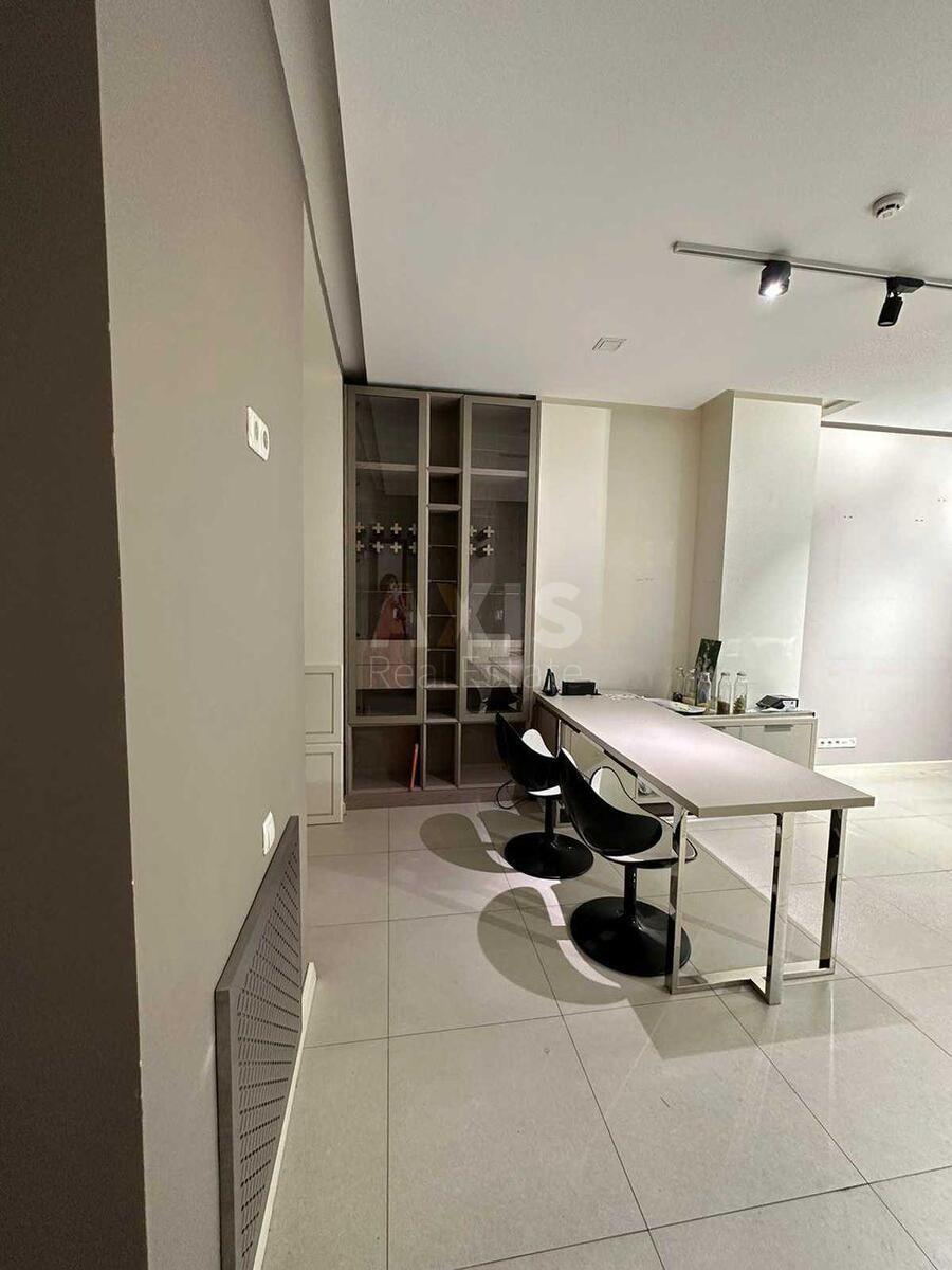 Office vul. Tymoshenka Marshala 21, корп. 6, 200m25