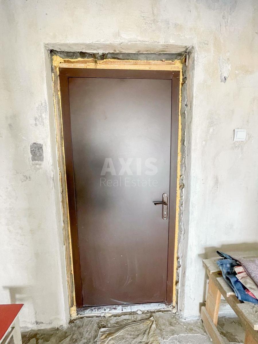 2k apartment vul. Bal'zaka Onore de 8В3