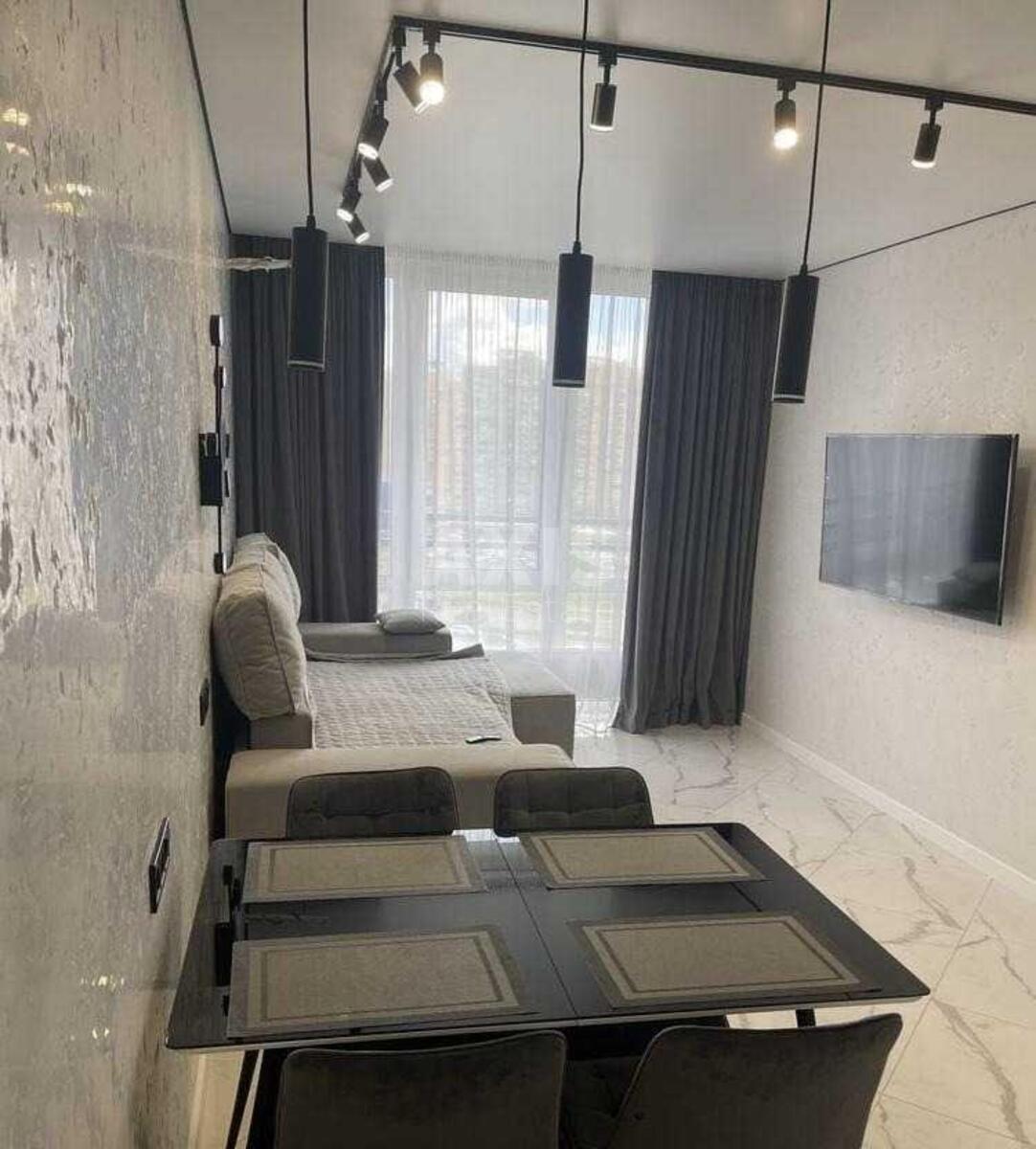 3k apartment nab. Dniprovs'ka 18627020