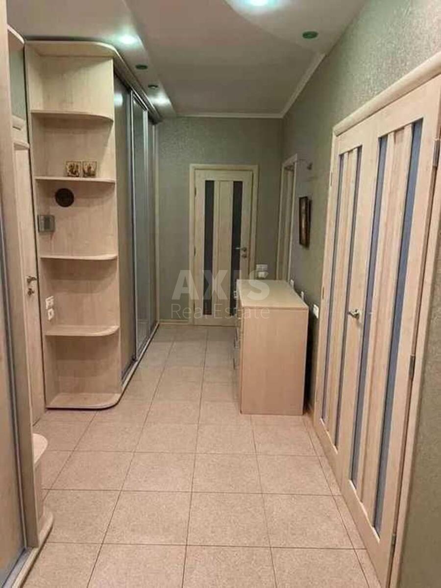 2k apartment vul. Dmytrivs'ka 107