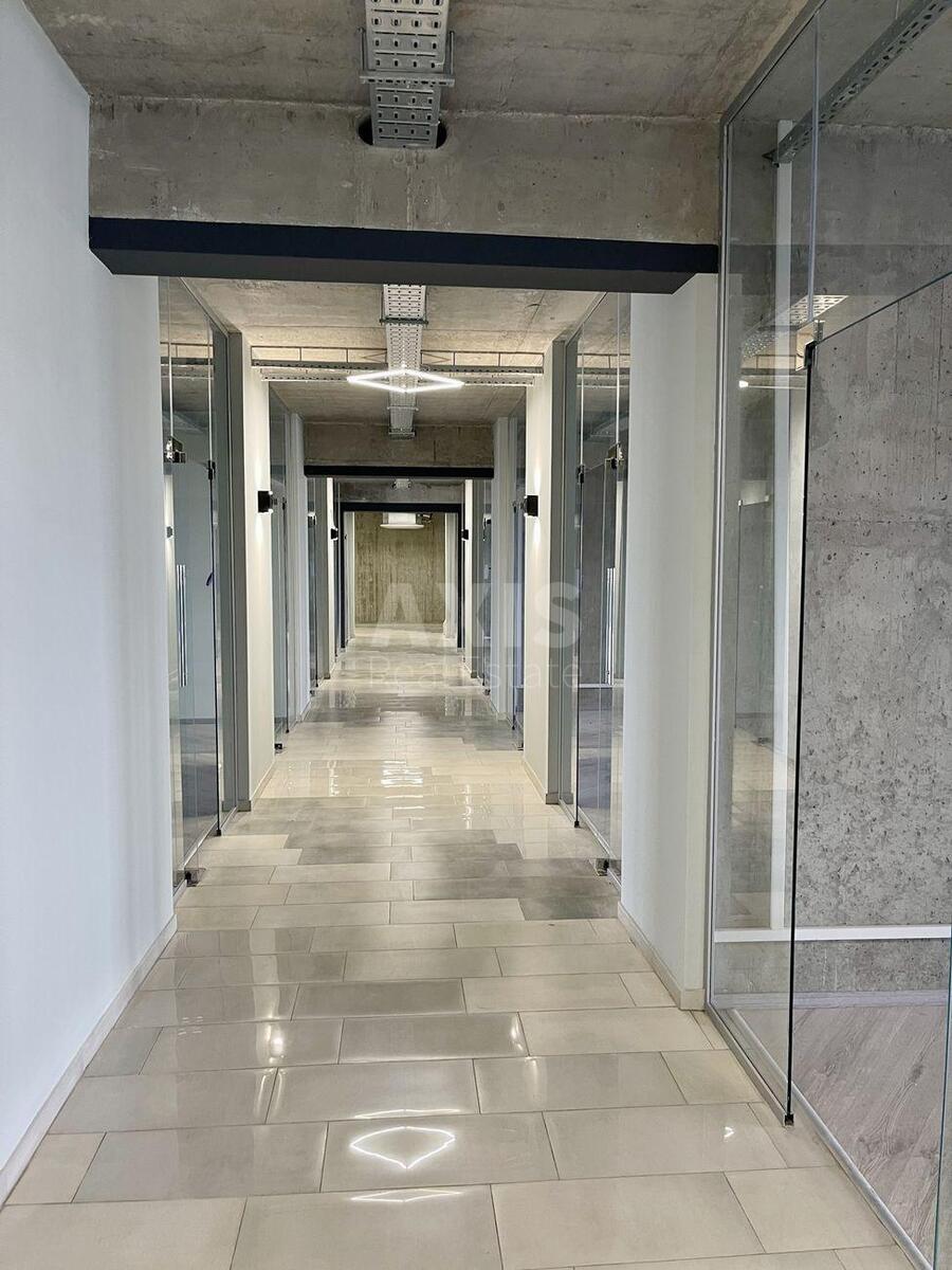 Office vul. Ushyns'kogo 40, 1500m2586613