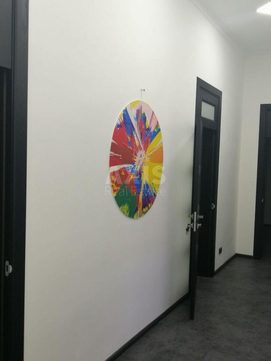 Office vul. Velyka Vasyl'kivs'ka 43, 98m211